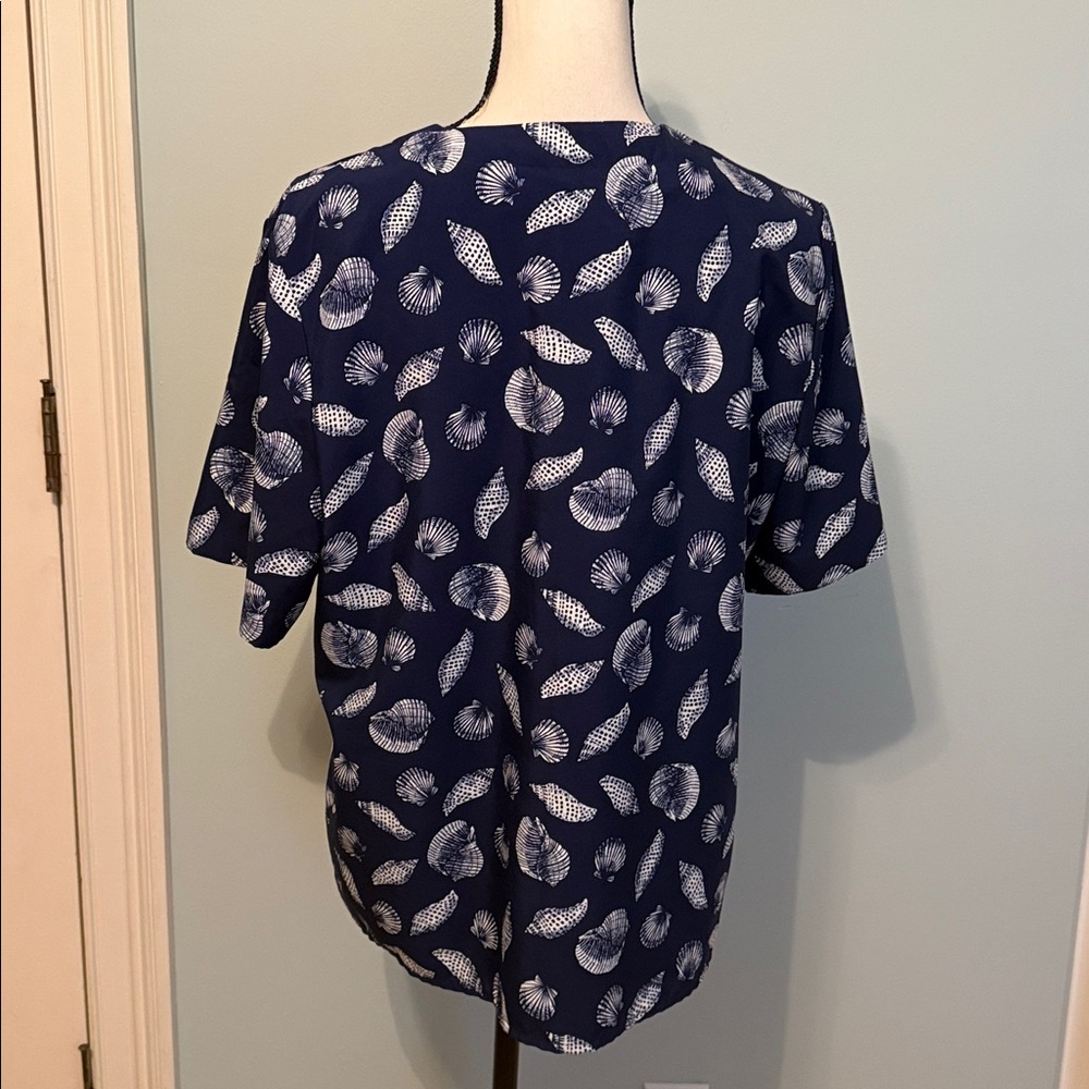 Southern Lady Blouse - Picture 3 of 3